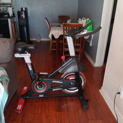 Poo BOO TRAINING BIKE 70$best Offer