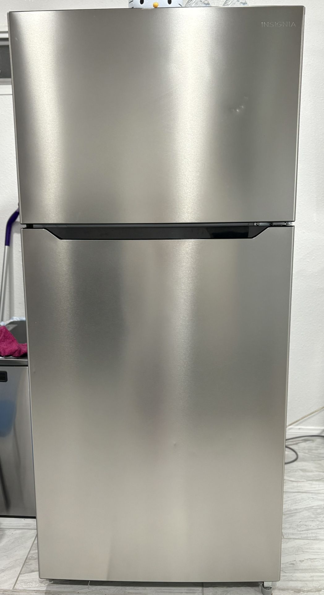 Insignia Refrigerator