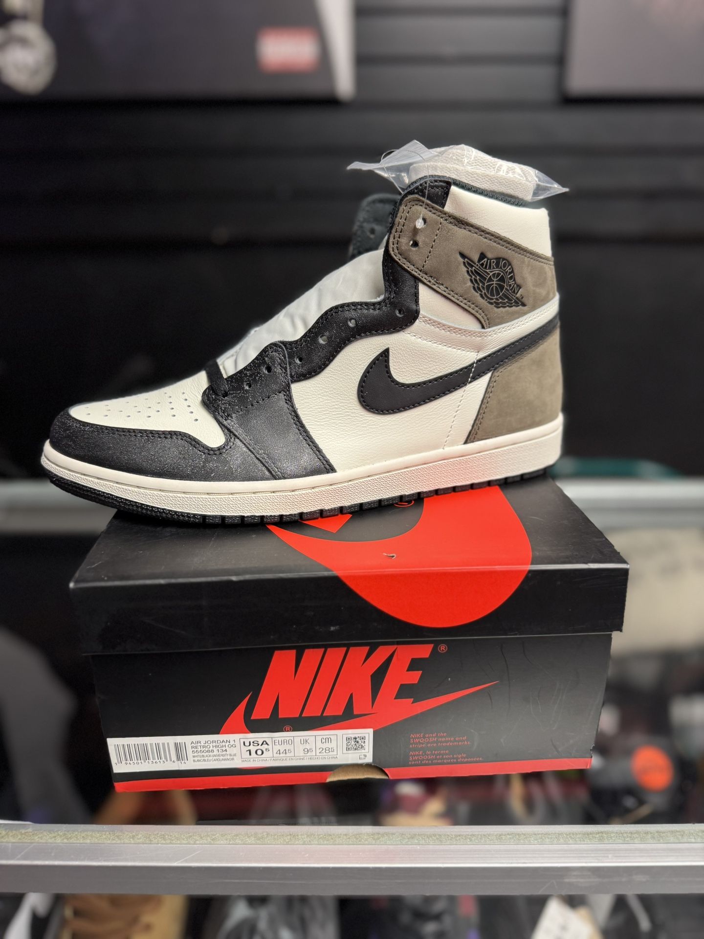 Jordan 1 Mocha Size 10.5 $350