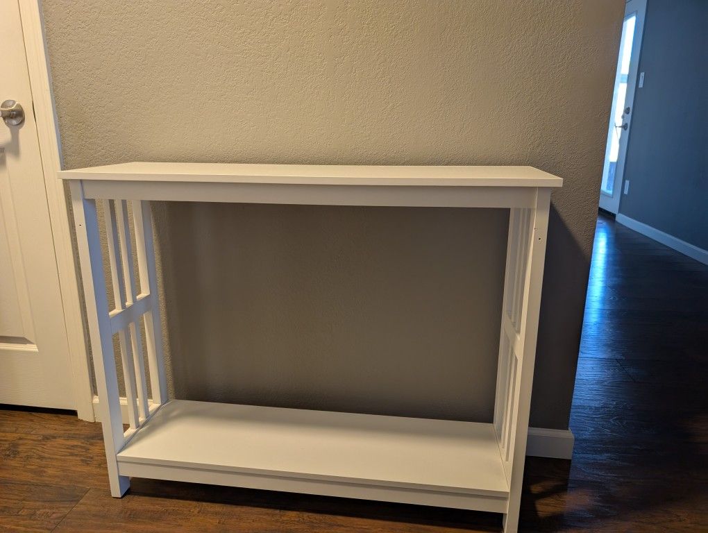 Hallway/Living Room Table