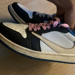 Travis Scott Jordan 1 Fragments