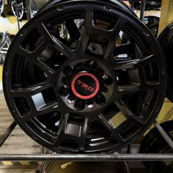 17x8” TRD PRO “TR5”