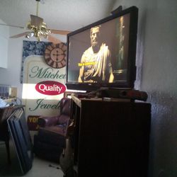 42" Sanyo Tv With Fire stick New!
