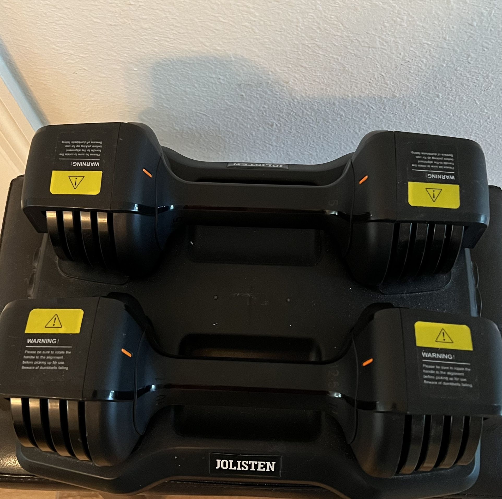 Adjustable Dumbbells Set – Save Space, Lift Smart!