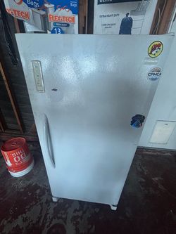 Stand alone freezer