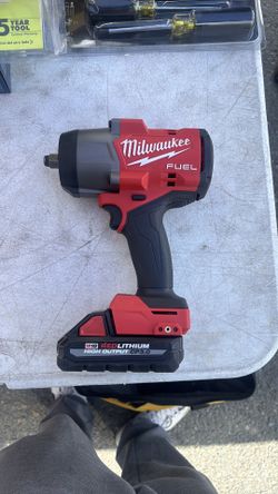 Milwaukee 1/2 Square Ring Impact Wrench