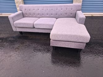 Free delivery nearby of sectional
