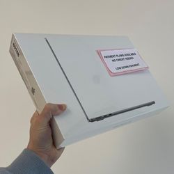 Apple MacBook Air M2 2022 New Laptop - PAYMENTS AVAILABLE With $1 DOWN-NO Credit Needed 
