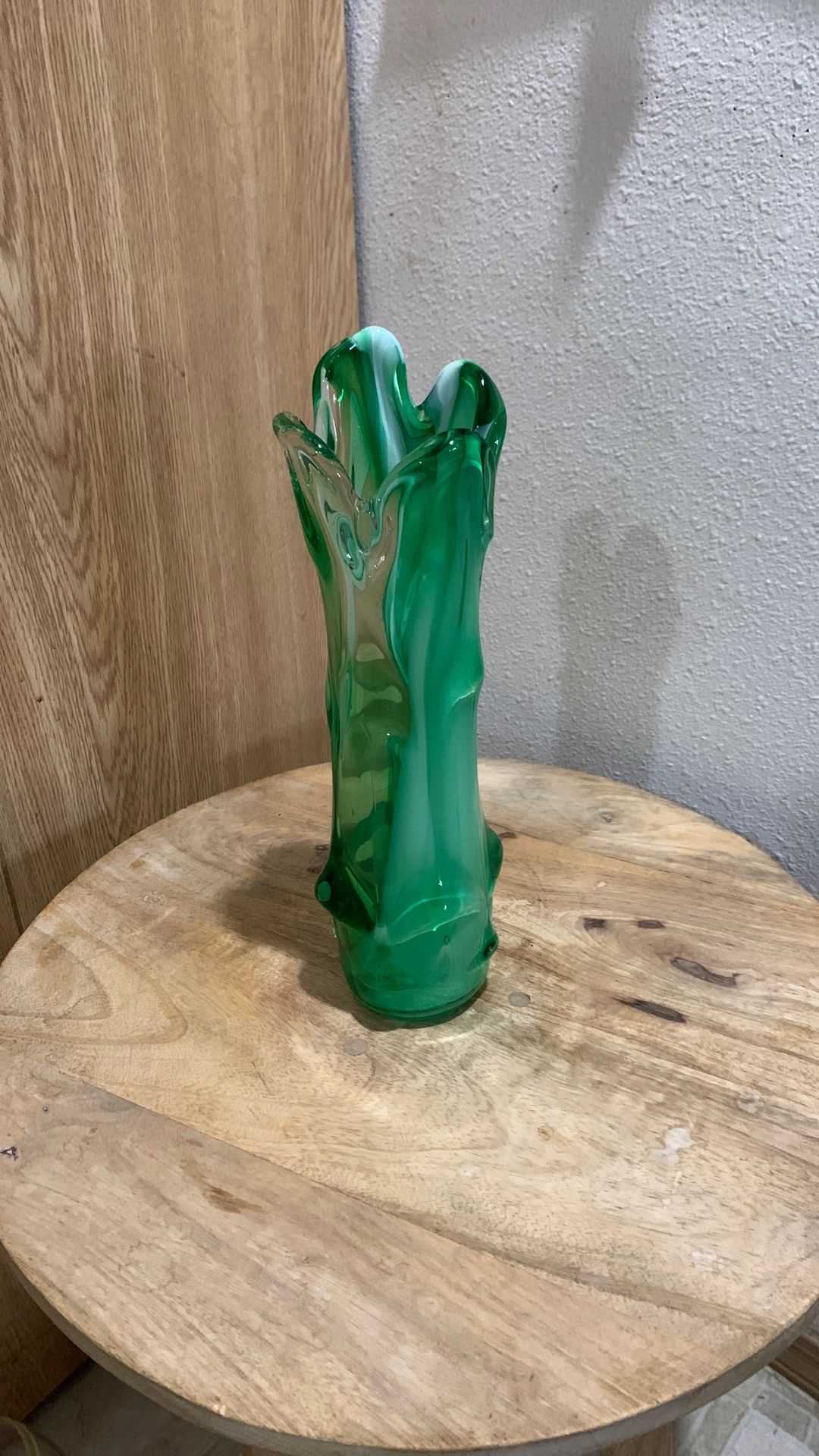 Amazing MCM Tundra Style Green & White Swung Vase 11.5” Tall