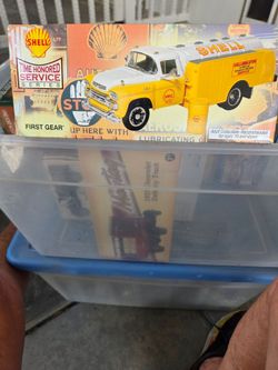 First Gear Shell Time Honored Service Die-Cast Truck