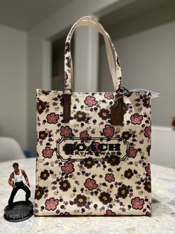 Coach Canvas Tote Bag With Floral Print Gold/Chestnut Tropical Floral CDW58