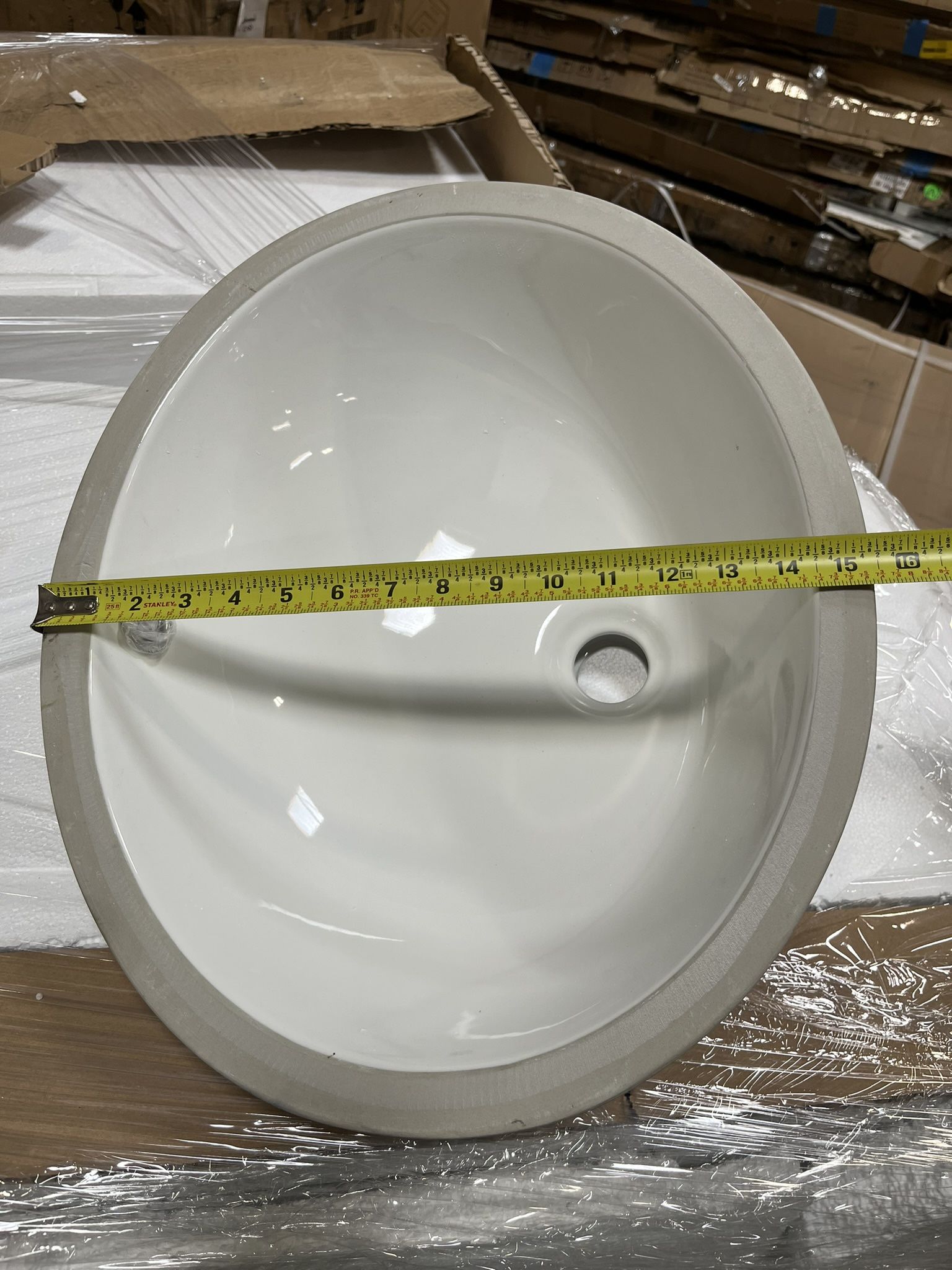 Undercounted Oval Sink