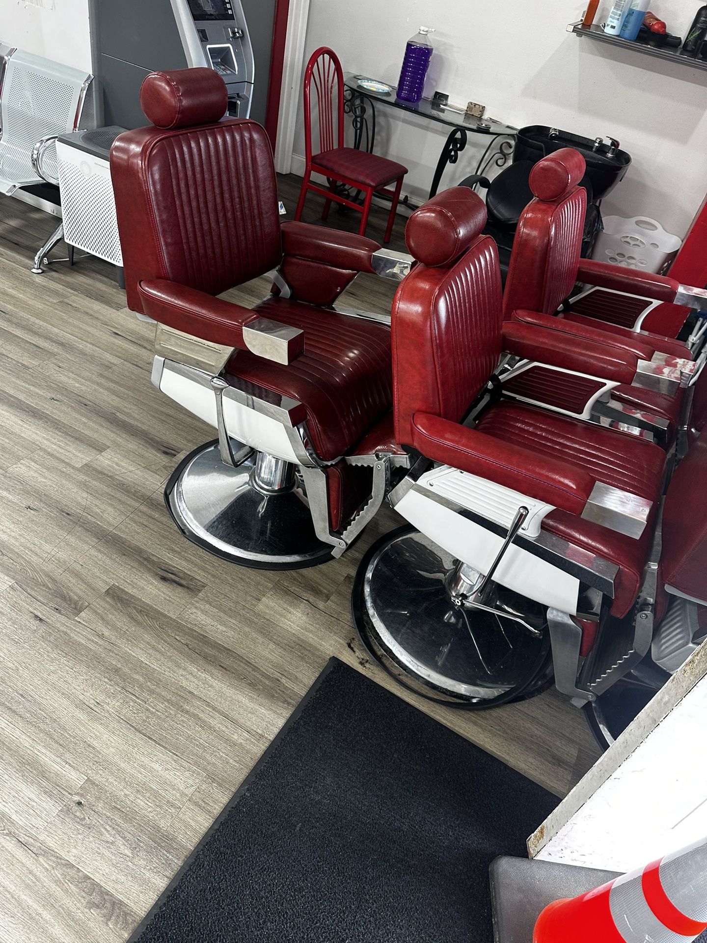 Barber Chairs 