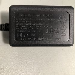 AC/DC Adapter 