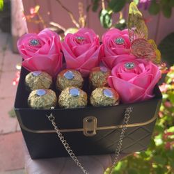  Mini Purse with Eternal Flower 