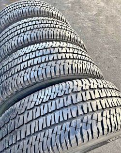 275/65/20 michelin vendo un set de llantas usadas excelente condiciones de vida las 4 ✅🤩I am selling a set of used tires, all 4 in excellent living c