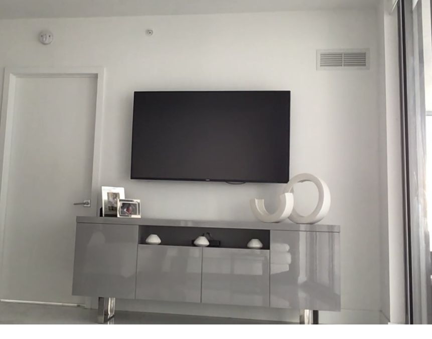 Entertainment/Tv Stand
