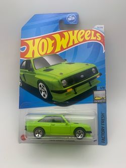 Hot Wheels Ford Escort RS2000 Factory Fresh
