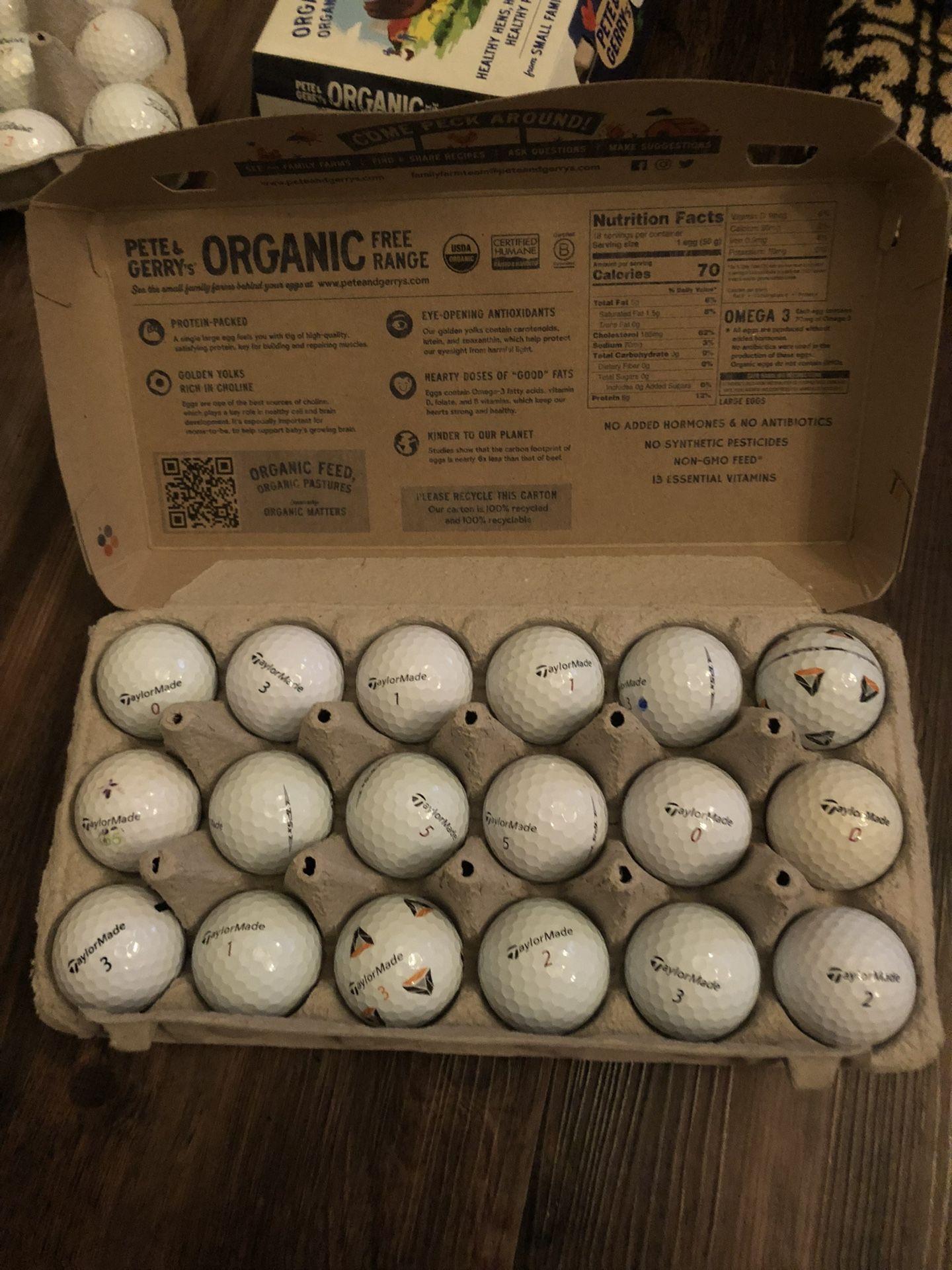 18 Taylormade Golf Balls