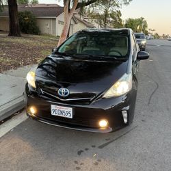 2013 Toyota Prius V
