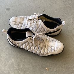 Foot Joy Women’s Golf Shoes Size 9