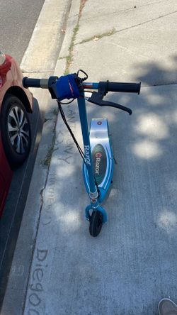 Razor E200 e-scooter - FREE