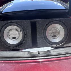 box with 2 12inch subs with amp