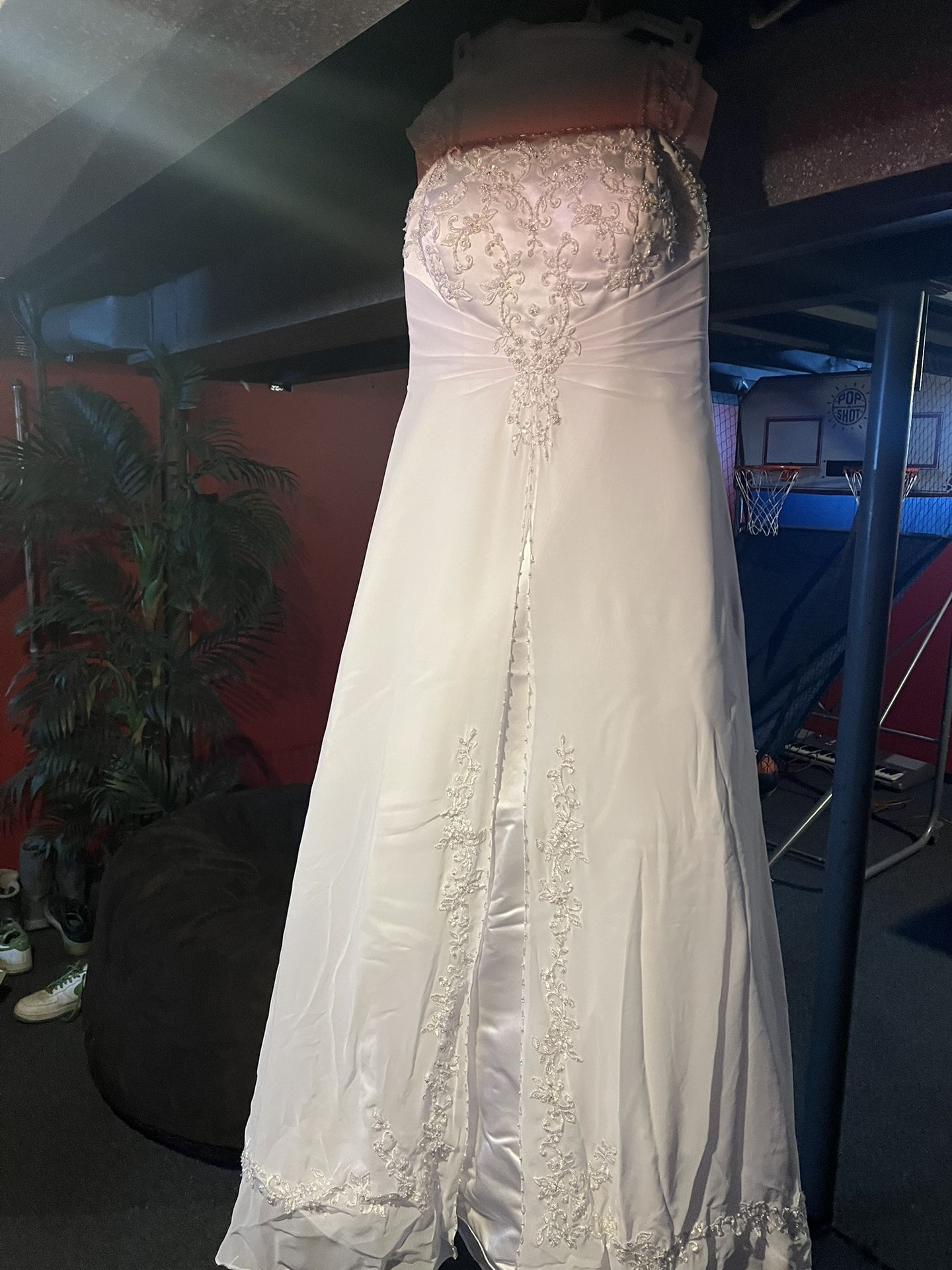 Women’s Wedding Dress