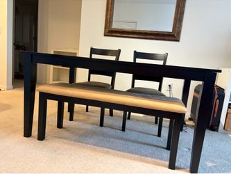 Dining table, 4 Chairs & Bench