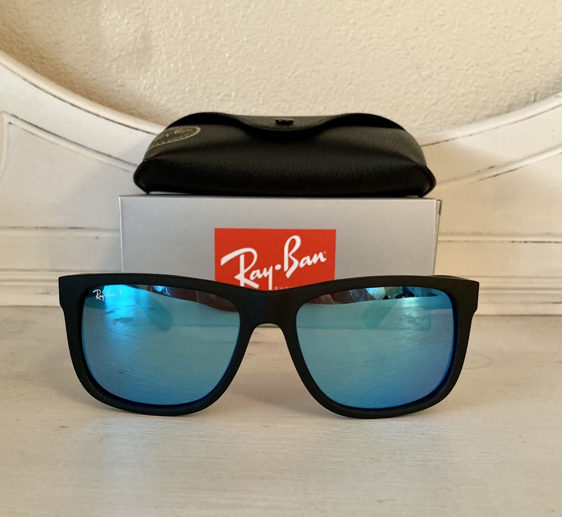 Polarized Justin 🕶️