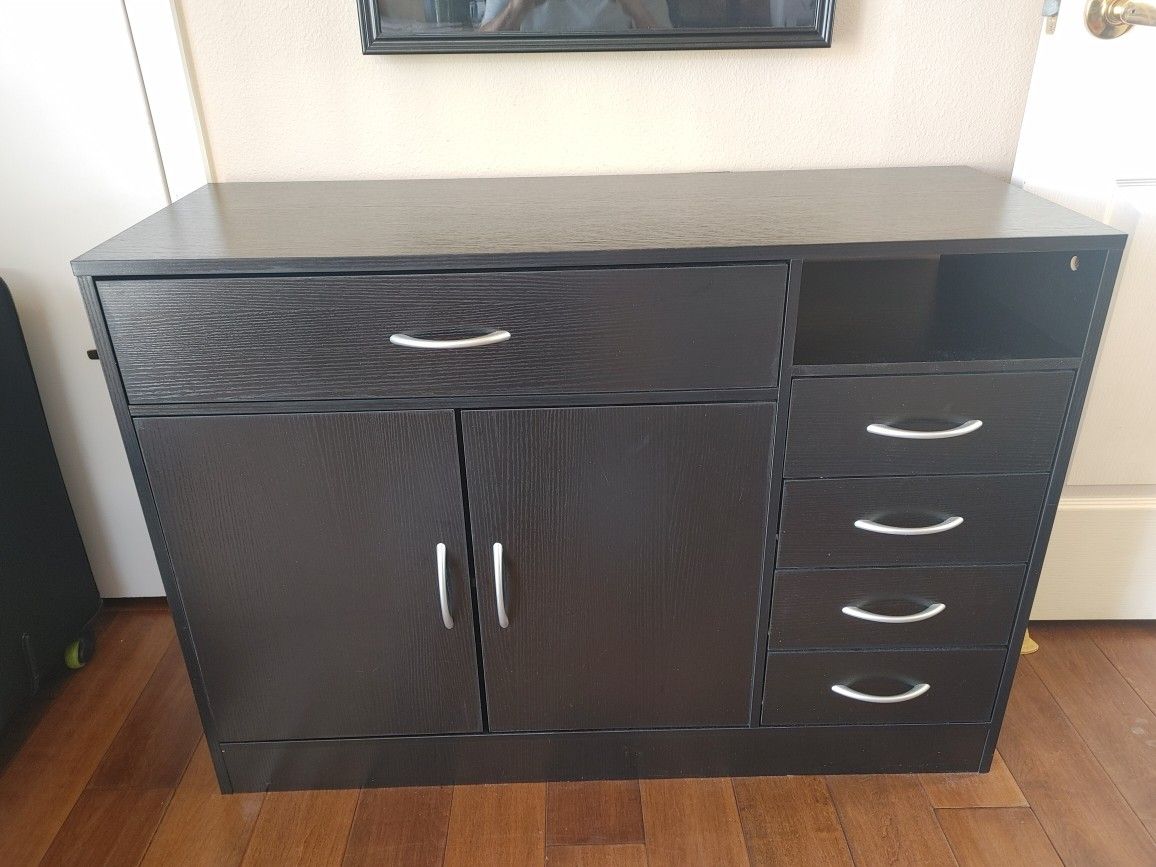 Black Cabinet 