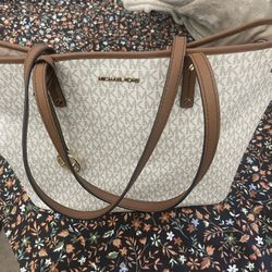 Michael Kors purse New