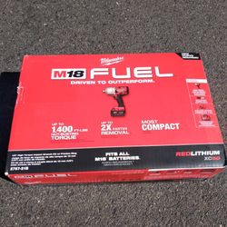 Milwaukee M18 Fuel 1/2" Impact Wrench Kit 