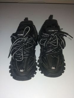 Balenciaga track led colors