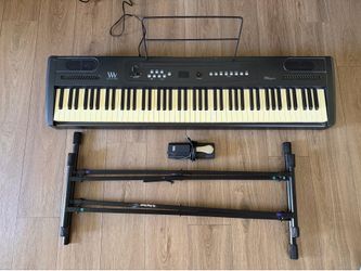 Williams Allegro Piano Bundle