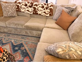 Sectional couch