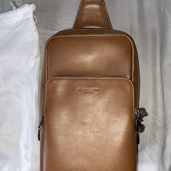 Coach Gotham Pack - Saddle Brown