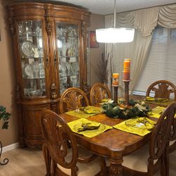 Dinning Room Set, Six Chairs