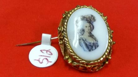 Vintage broach