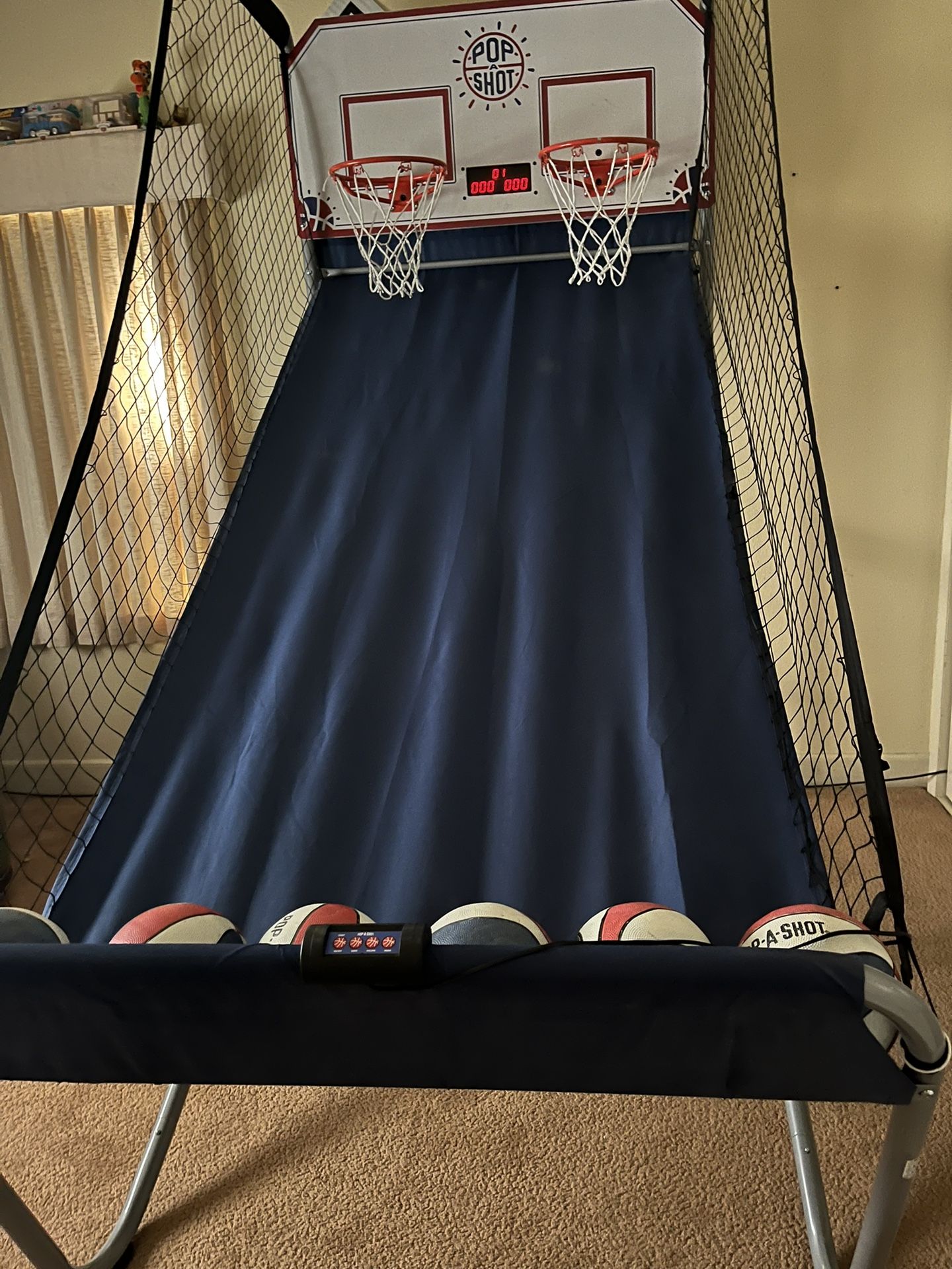 Pop A Shot Dual Shot w/ Scoring Sensors, 16 Game Mode & 7 Basketballs