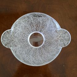 LALIQUE CRYSTAL SERVING BOWL CHEVREFEVILLE