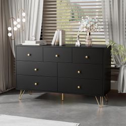 Brand new 7 Draw Dresser and 2 Nightstands 