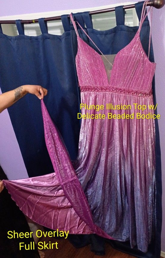 ✨🕷️🎃Perfect Halloween Gown Look No Further