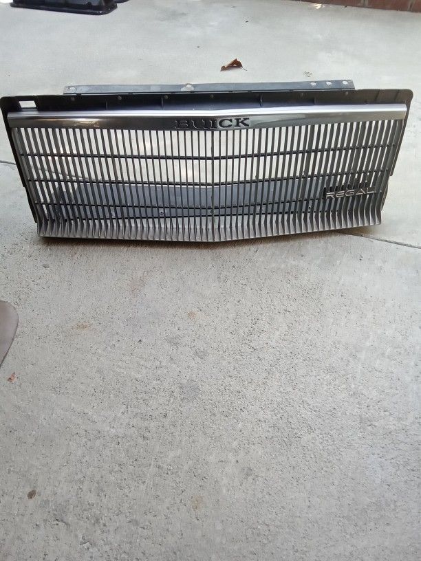 1986 Buick Regal Grille / Buick Regal Grille / G Body Grille