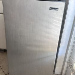 Small Refrigerator 