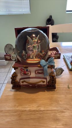 Tinker Bell Snow Globe