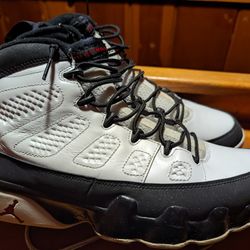 Air Jordan 9