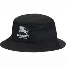 Supreme x Burberry Crusher (used) sz: s/m