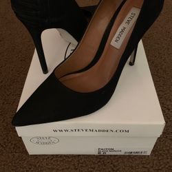 Steve Madden Paiton Black Heels