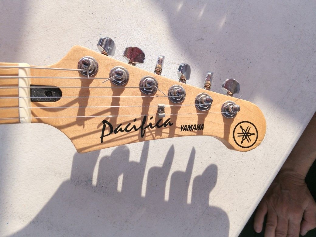 Yamaha Pacifica Electric Guitar